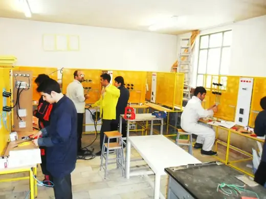 مدرسه فنی حرفه ای بهان تکنیک، کارگاه های فنی حرفه ای هنرستان بهان تکنیک چگونه اند؟